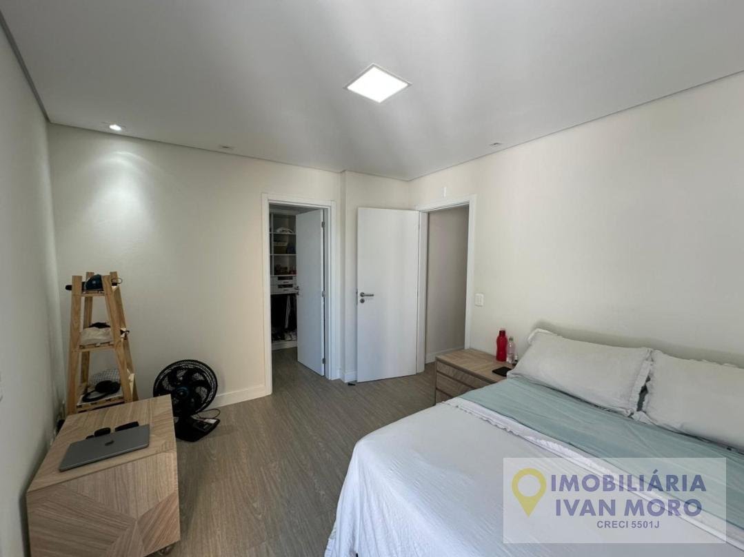 Casa à venda com 4 quartos, 4 suítes, 3 vagas e 567m² no João Paulo, Florianópolis (SC) — foto 27 de 29