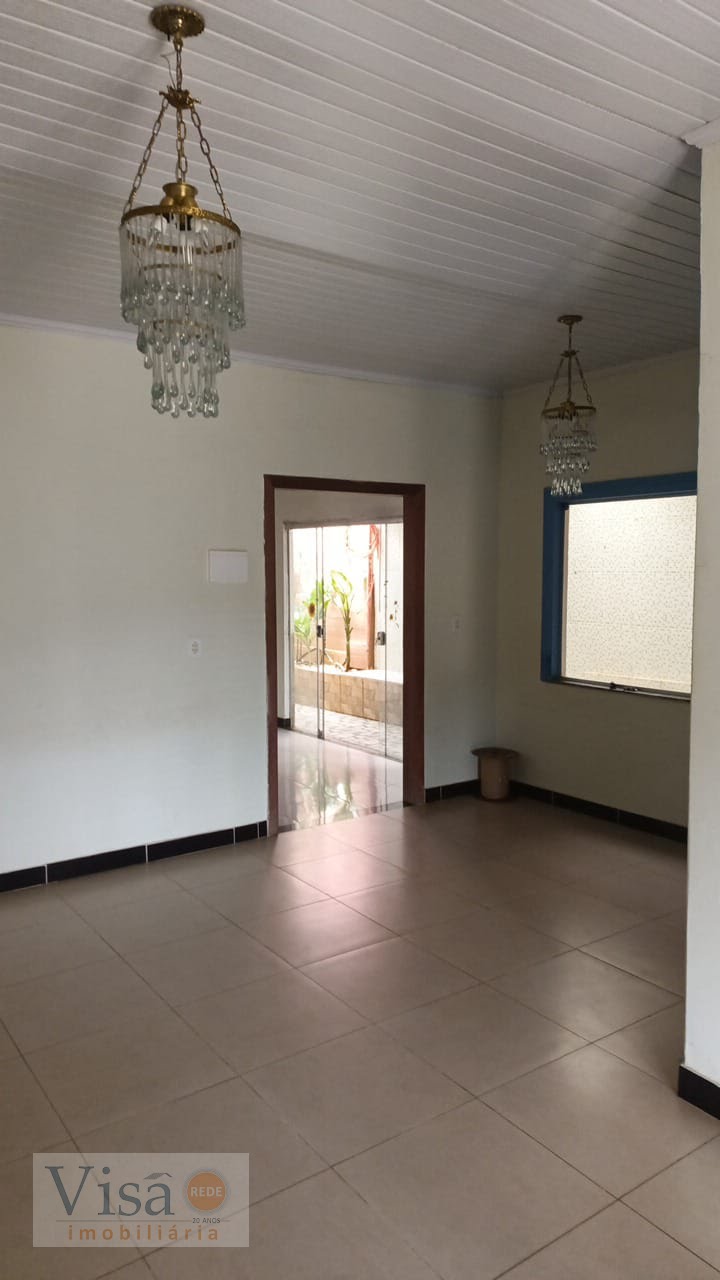 Casa para alugar com 3 quartos, 1 suíte, 2 vagas e 360m² no Novo Horizonte, Paracatu (MG) — foto 10 de 22