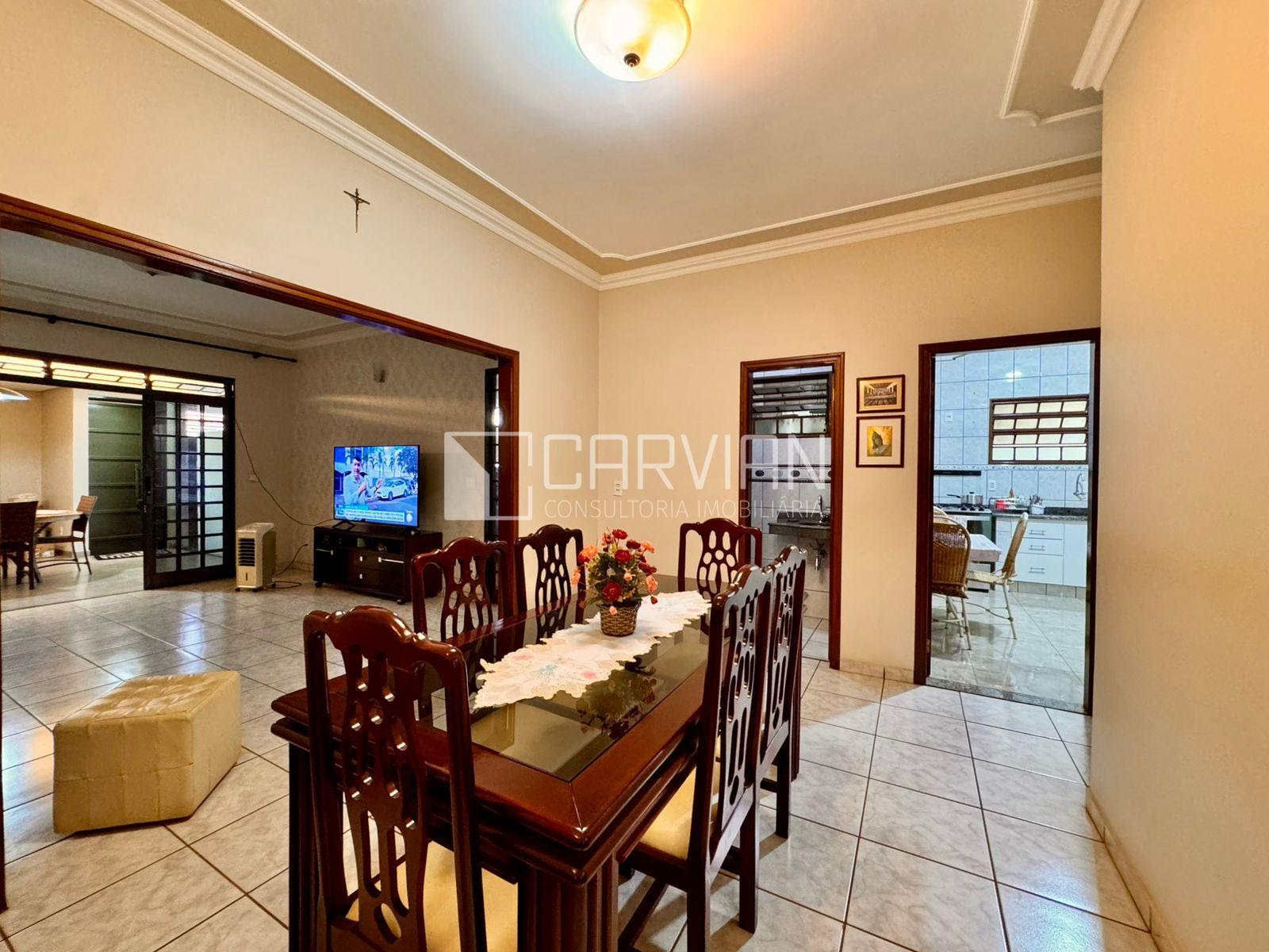 Casa à venda com 3 quartos, 1 suíte, 2 vagas e 250m² no Parque Industrial Lagoinha, Ribeirão Preto (SP) — foto 3 de 30