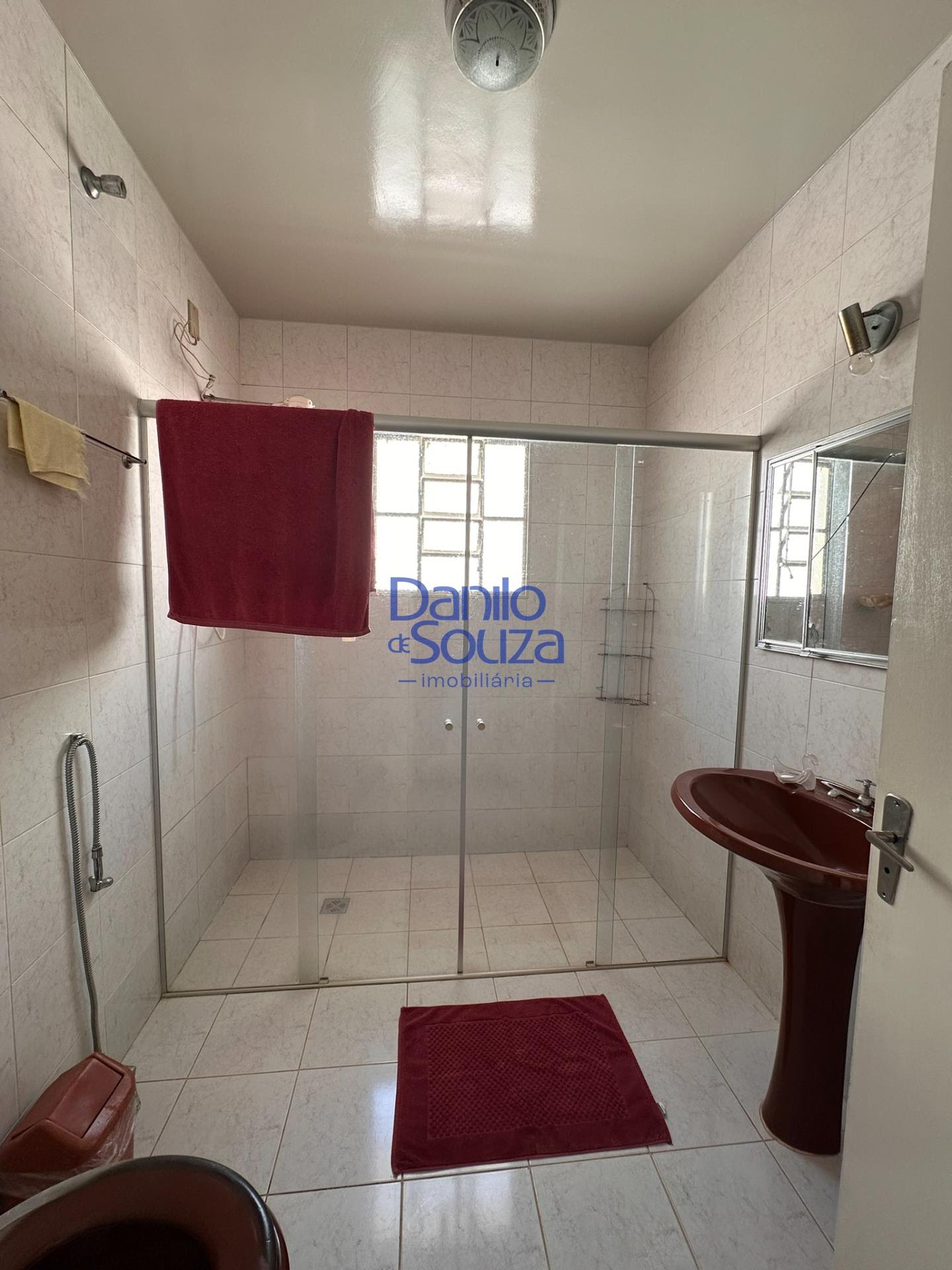 Casa à venda com 3 quartos, 1 suíte, 2 vagas e 360m² no Recanto das Mangueiras, Araxá (MG) — foto 13 de 13