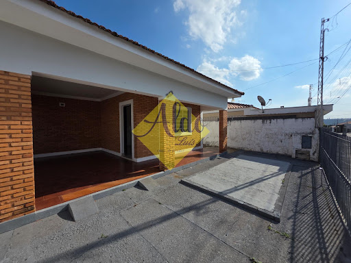 Casa em Vila Pindnga  -  São Pedro