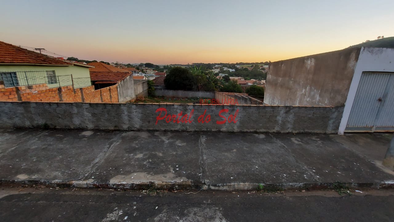 Terreno à venda com 297m² de terreno no Centro, Santo Antônio da Platina — foto principal