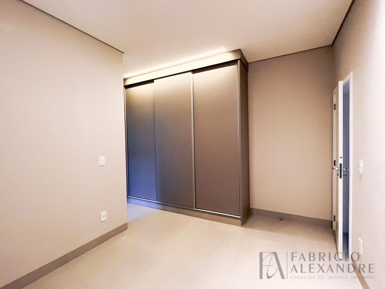 Casa à venda com 4 quartos, 4 suítes, 4 vagas e 249m² no Residencial Gaivota I, São José do Rio Preto (SP) — foto 16 de 21