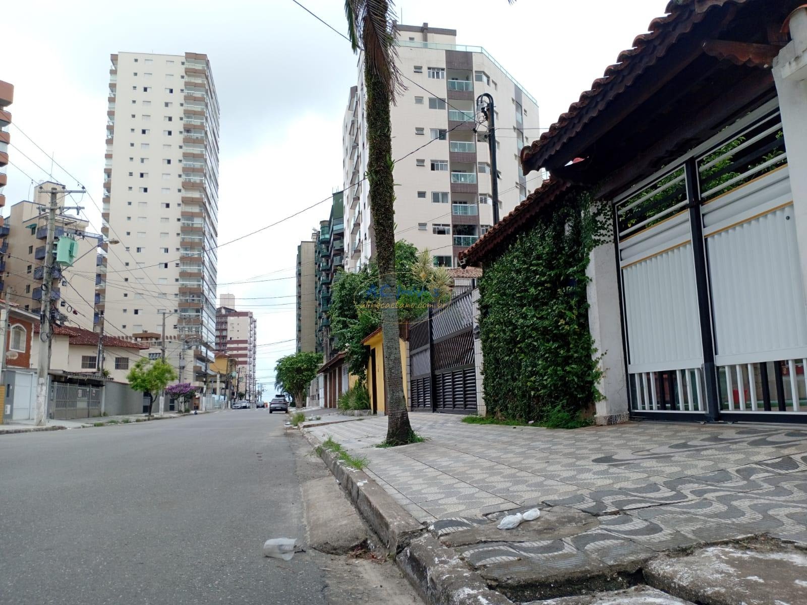Casa à venda com 3 quartos, 1 suíte, 2 vagas e 107m² no Vila Tupi, Praia Grande (SP) — foto 3 de 24