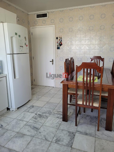 Apartamento 4 Dormitórios em Lourdes, Caxias do Sul