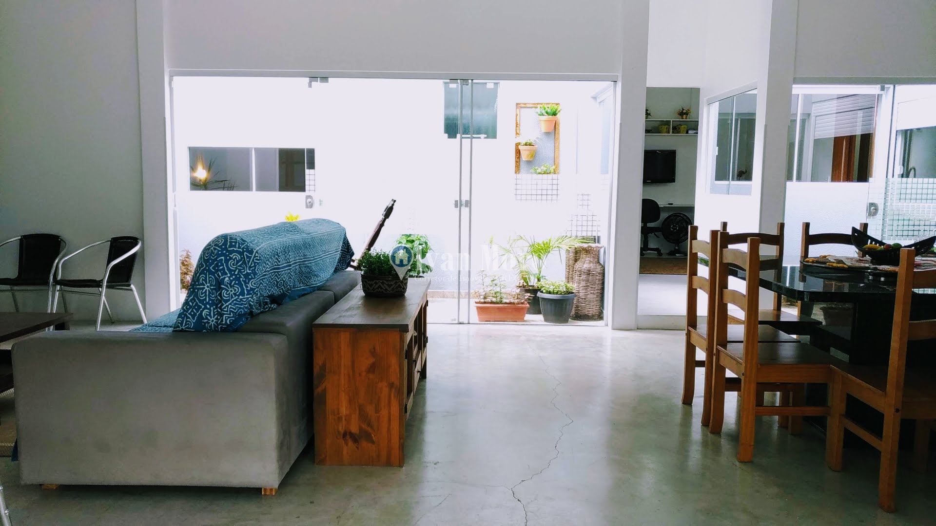 Casa para alugar com 4 quartos, 4 suítes, 2 vagas e 170m² no Daniela, Florianópolis (SC) — foto 14 de 30