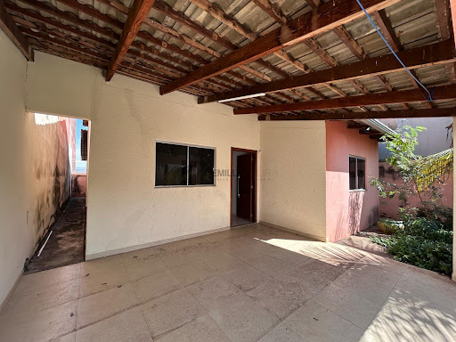 Casa em Loteamento Estrela  -  Catalão