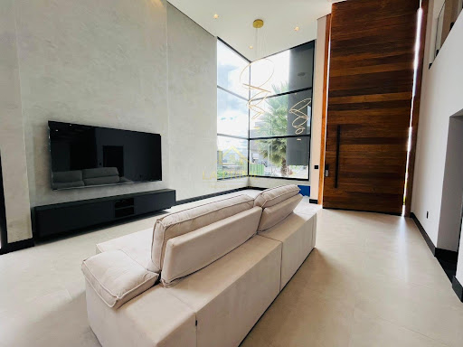 Casa de Condomínio em Alphaville 4 - Votorantim, SP - 3 Dormitórios (3 Suites)- 4 Banheiros - Piscina - 4 vagas