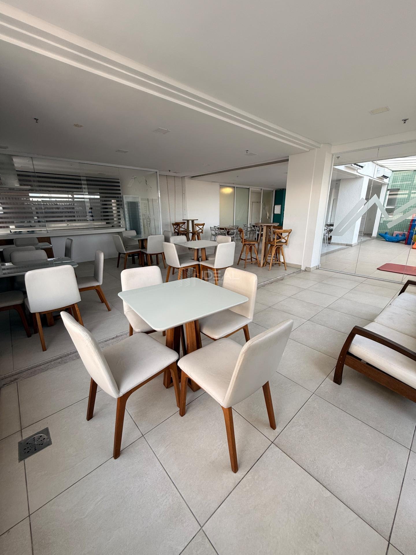 Cobertura à venda com 4 quartos, 3 suítes, 4 vagas e 220m² no Centro, Campos dos Goytacazes (RJ) — foto 18 de 30