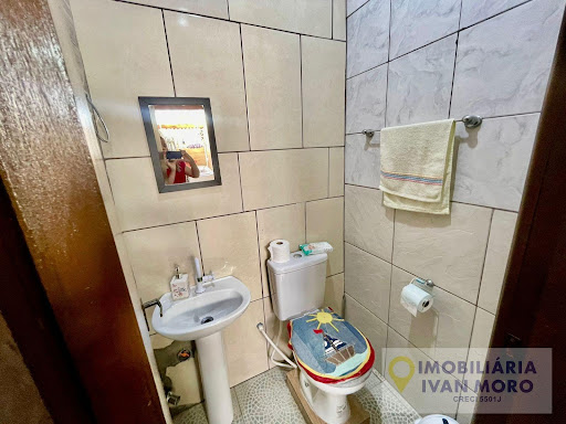Casa à venda em Santinho  -  Florianópolis