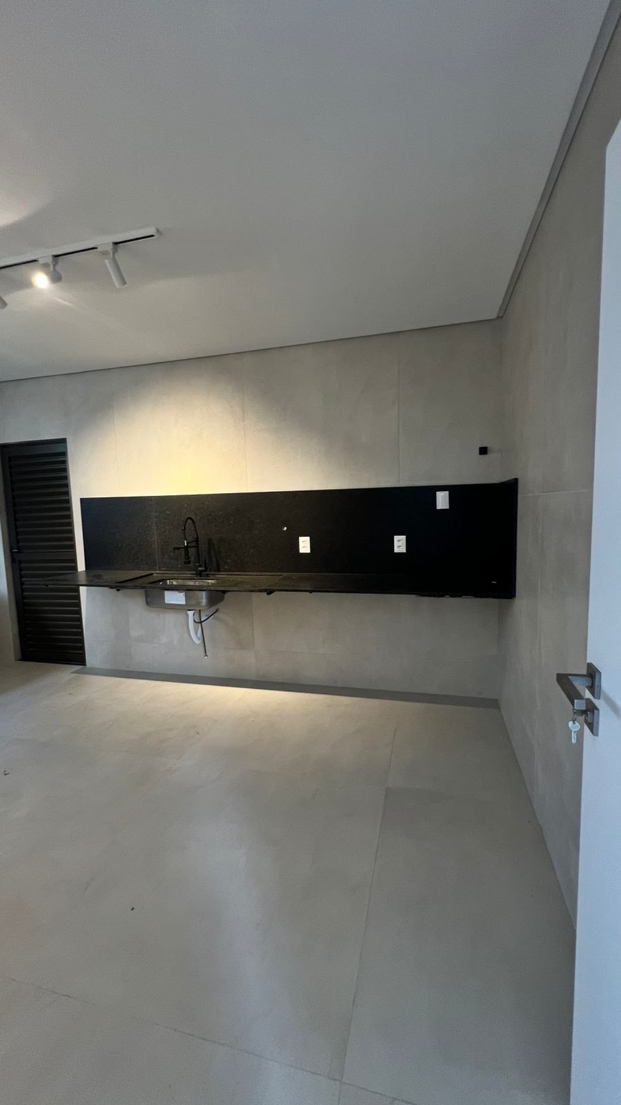 Casa à venda com 4 quartos, 3 suítes, 4 vagas e 268m² no Sim, Feira de Santana (BA) — foto 6 de 25