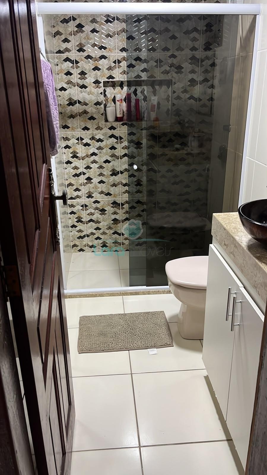 Casa à venda com 5 quartos, 1 suíte, 3 vagas e 334m² no Sol Y Mar, Macaé (RJ) — foto 3 de 22