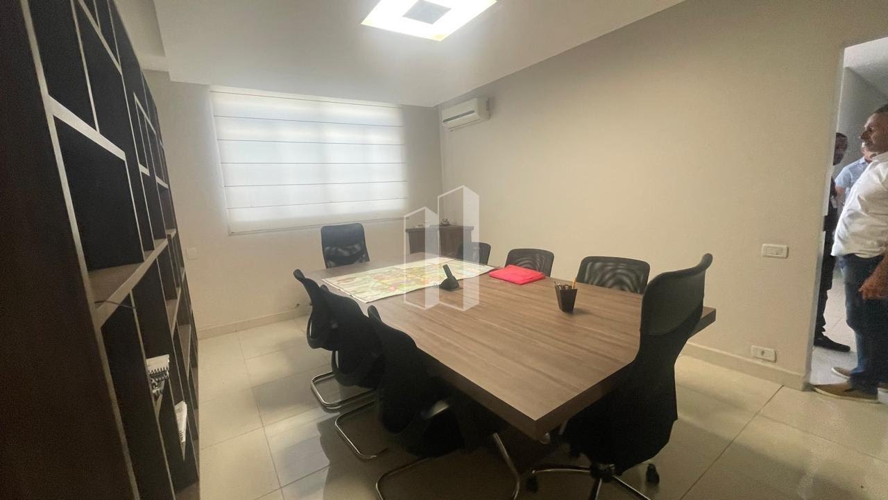 Comercial à venda com 3 banheiros, 4 vagas e 280m² no Setor Aeroporto, Goiânia (GO) — foto 2 de 14