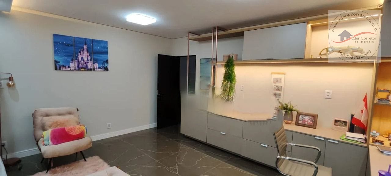 Casa à venda com 6 quartos, 3 banheiros, 2 vagas e 280m² no Assis Brasil, Ijuí (RS) — foto 10 de 27