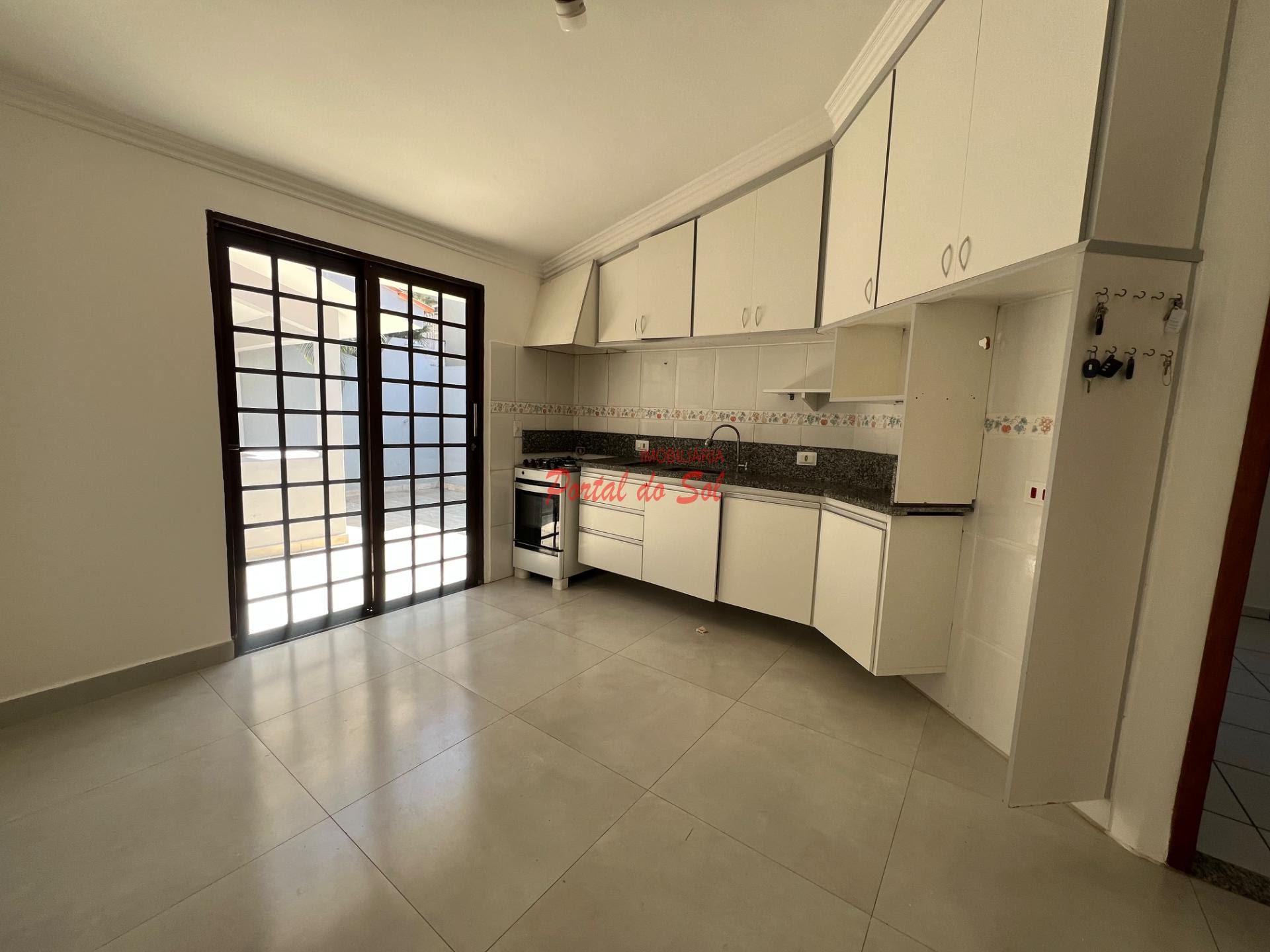 Casa à venda com 2 quartos, 2 banheiros, 3 vagas e 275m² no Jardim Moralina, Santo Antônio da Platina (PR) — foto 14 de 17