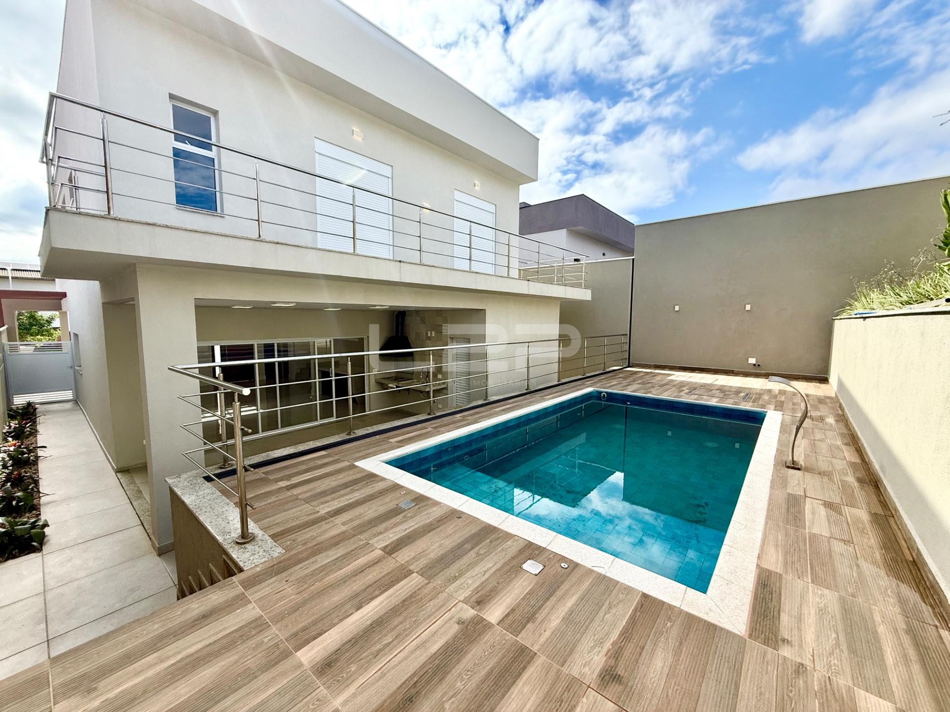 Casa à venda com 4 quartos, 3 suítes, 4 vagas e 253m² no Do Pinherinho, Itupeva (SP) — foto 16 de 30