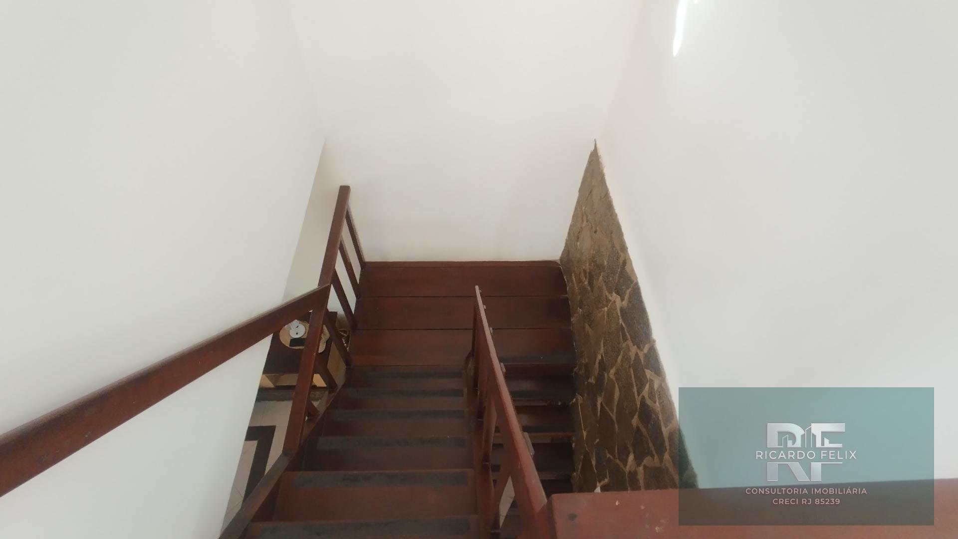 Casa à venda com 3 quartos, 1 suíte, 2 vagas e 480m² no Costazul, Rio das Ostras (RJ) — foto 17 de 30