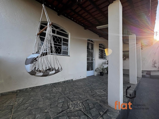 Casa à Venda no bairro Serra Verde, Pará de Minas: 3 Quartos, 110m², R$300mil