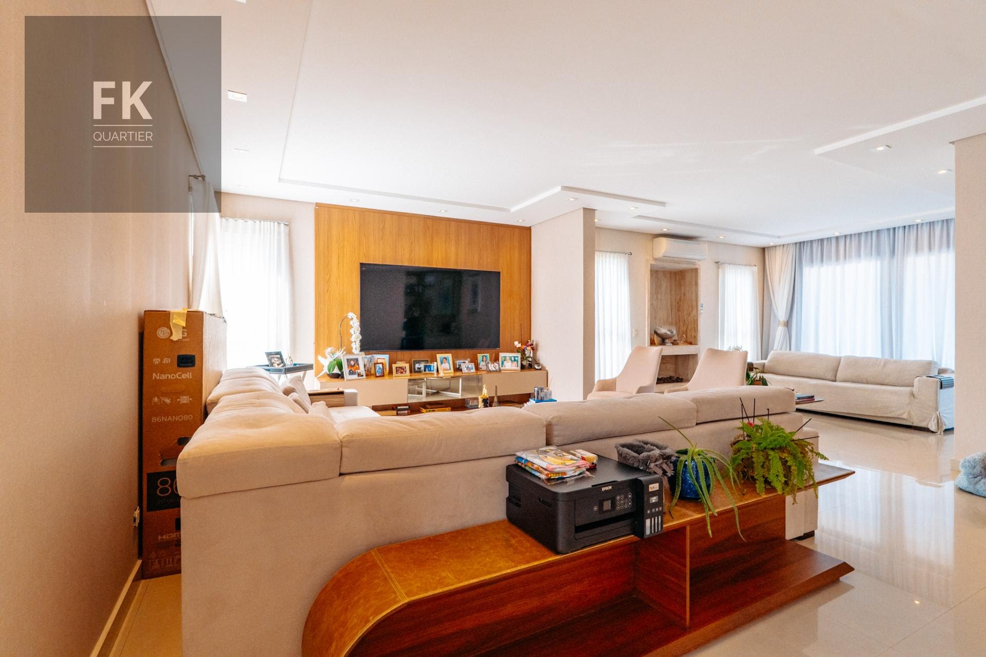 Casa à venda com 4 quartos, 4 suítes, 4 vagas e 420m² no Tamboré, Santana de Parnaíba (SP) — foto 9 de 26