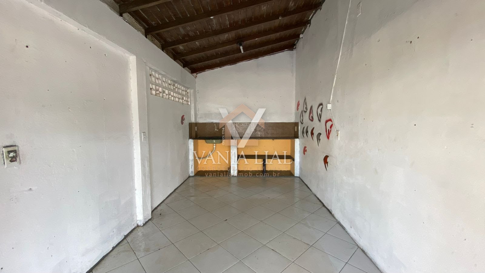 PONTO COMERCIAL NA PRINCIPAL