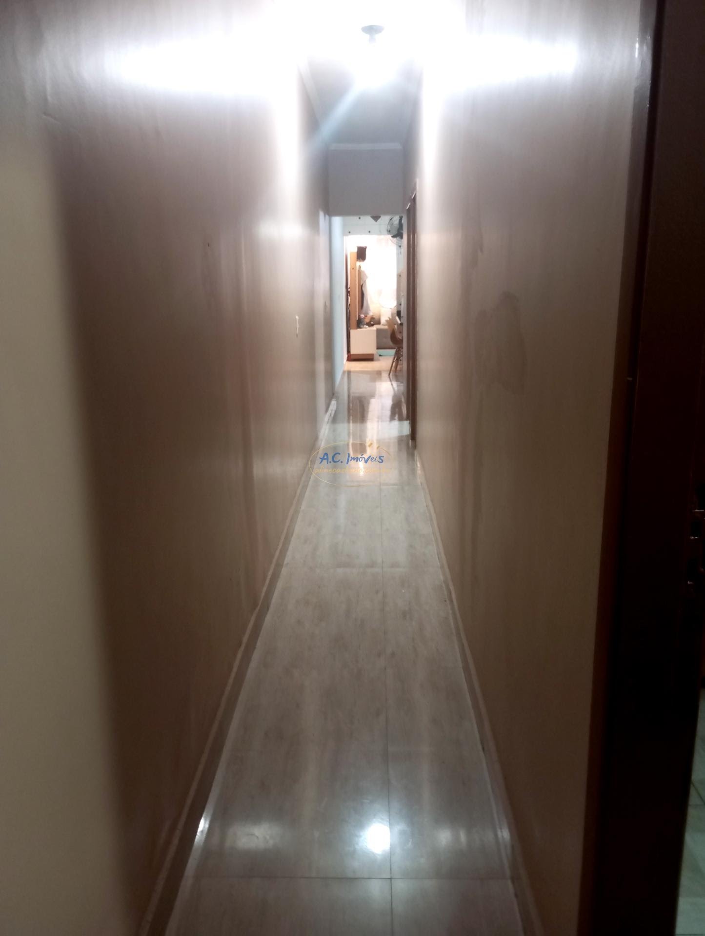 Casa à venda com 3 quartos, 1 suíte, 2 vagas e 181m² no Aviação, Praia Grande (SP) — foto 16 de 26