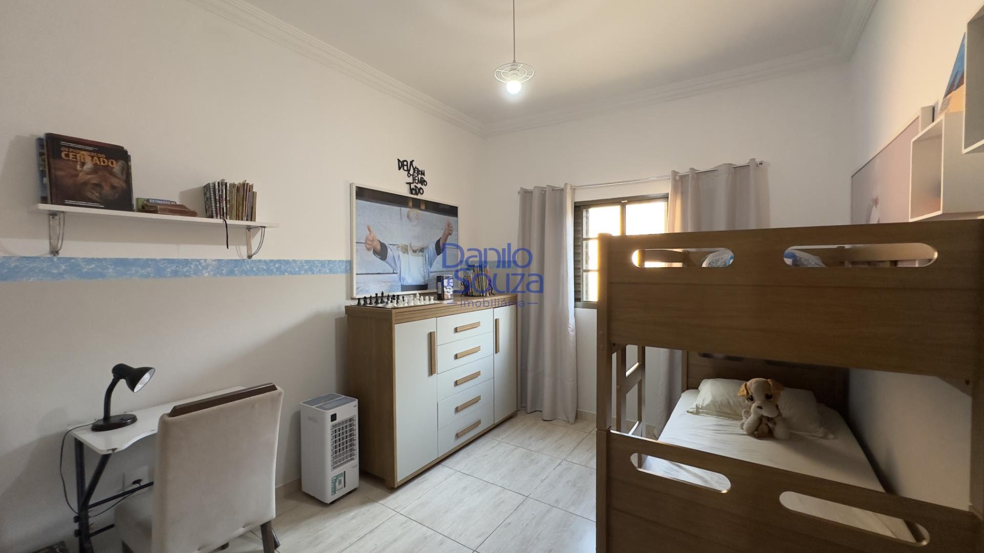 Casa à venda com 3 quartos, 1 suíte, 2 vagas e 404m² no Camuá, Araxá (MG) — foto 13 de 20