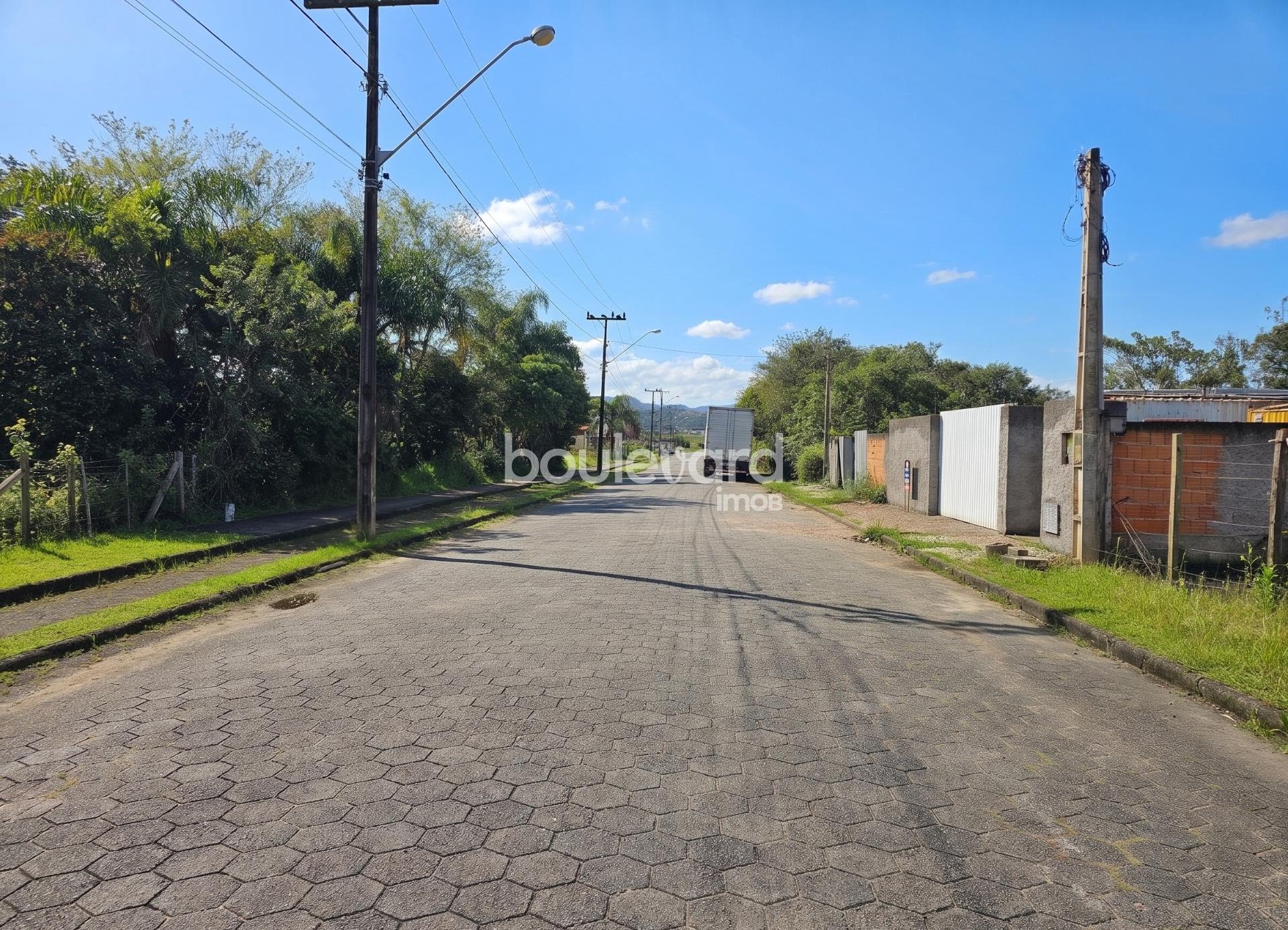 Terreno à venda com 360m² de terreno no Areias do Meio, Governador Celso Ramos (SC) — foto 2 de 5