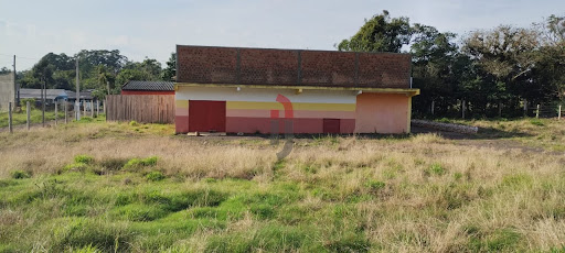 Pavilhão no Morro Alto  -  Maquiné