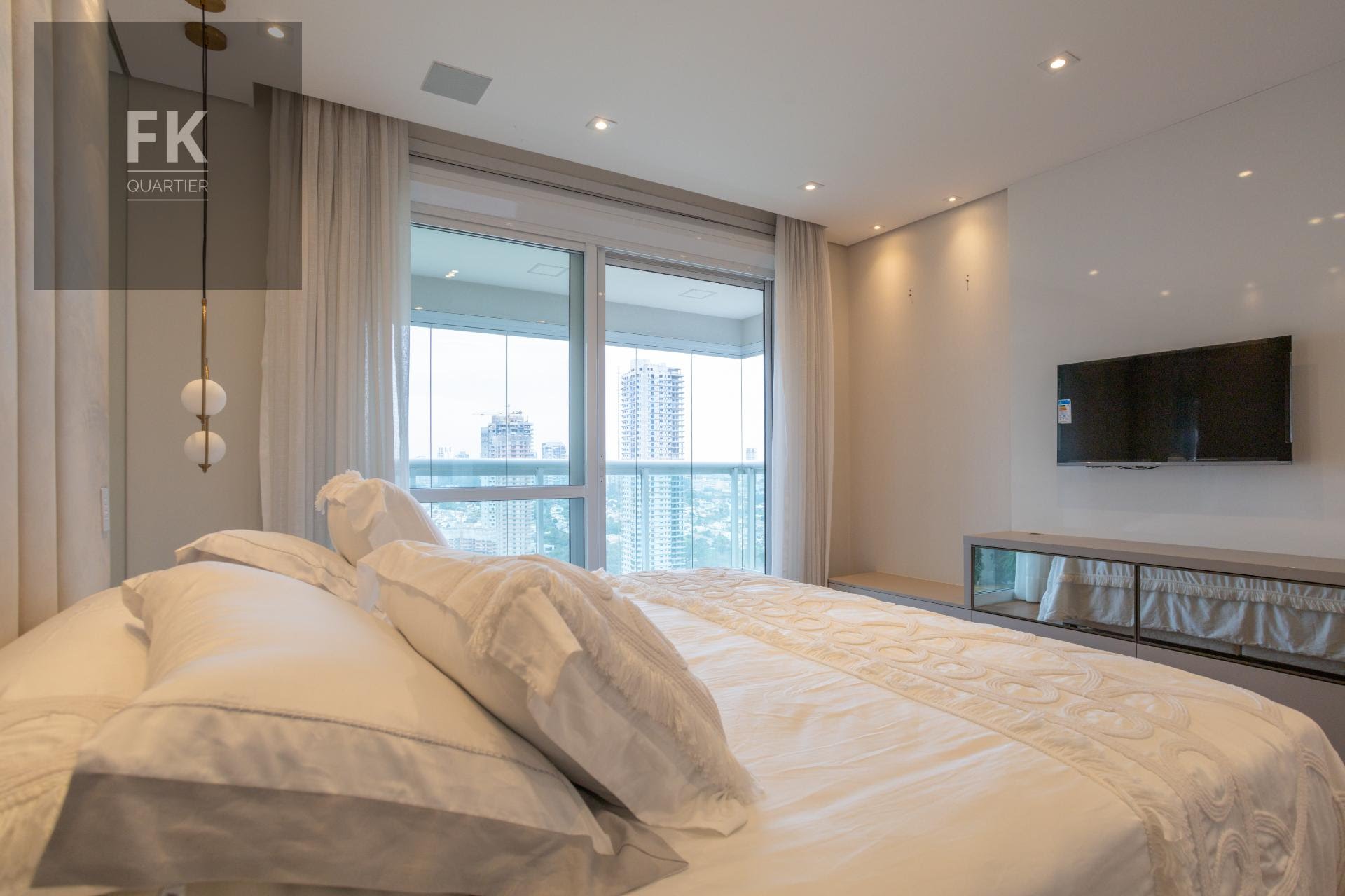 Apartamento à venda com 4 quartos, 4 suítes, 4 vagas e 338m² no Alphaville Empresarial, Barueri (SP) — foto 27 de 30