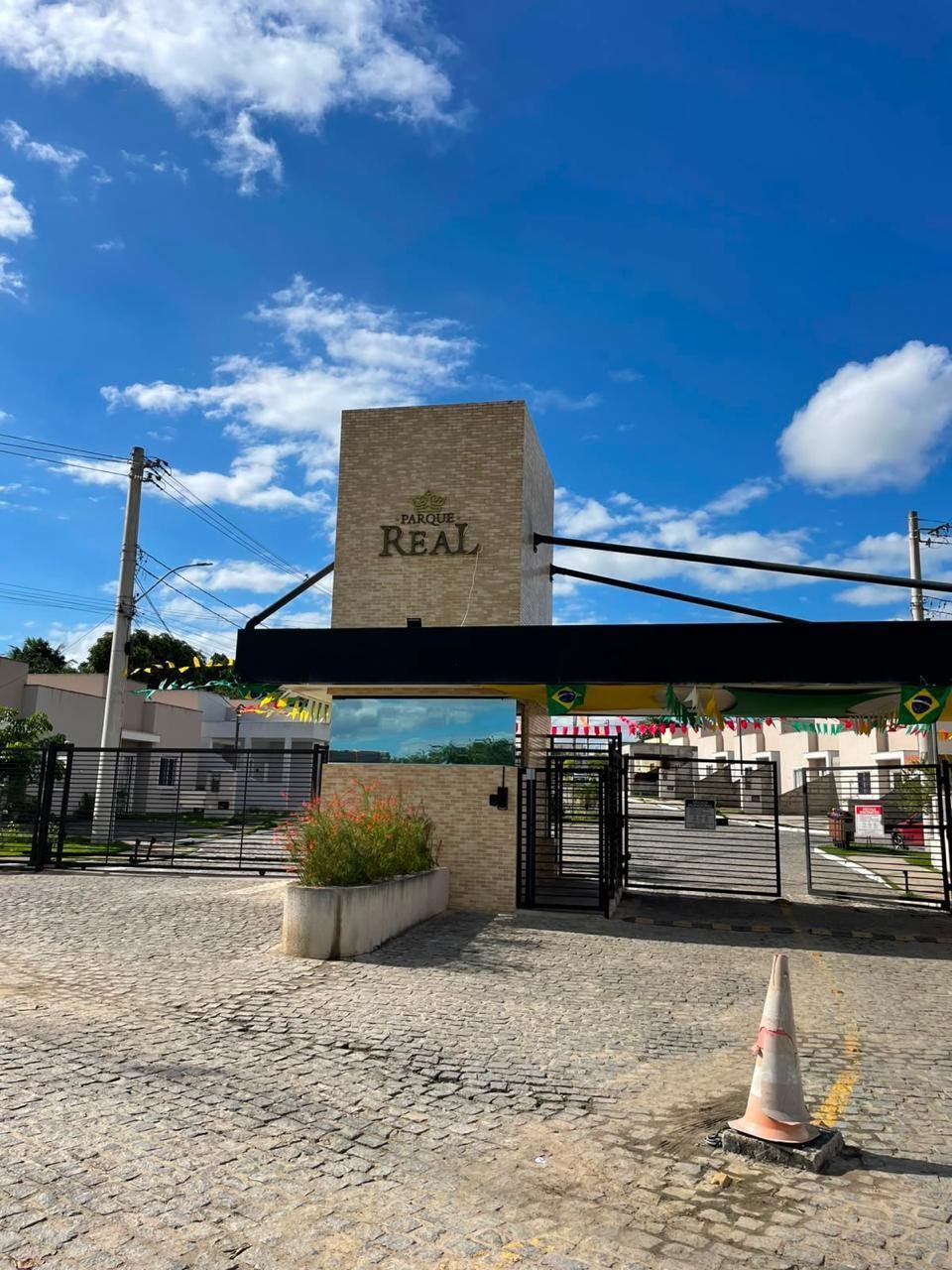 Casa à venda com 2 quartos, 1 banheiro, 2 vagas e 69m² no Tomba, Feira de Santana (BA) — foto 2 de 17