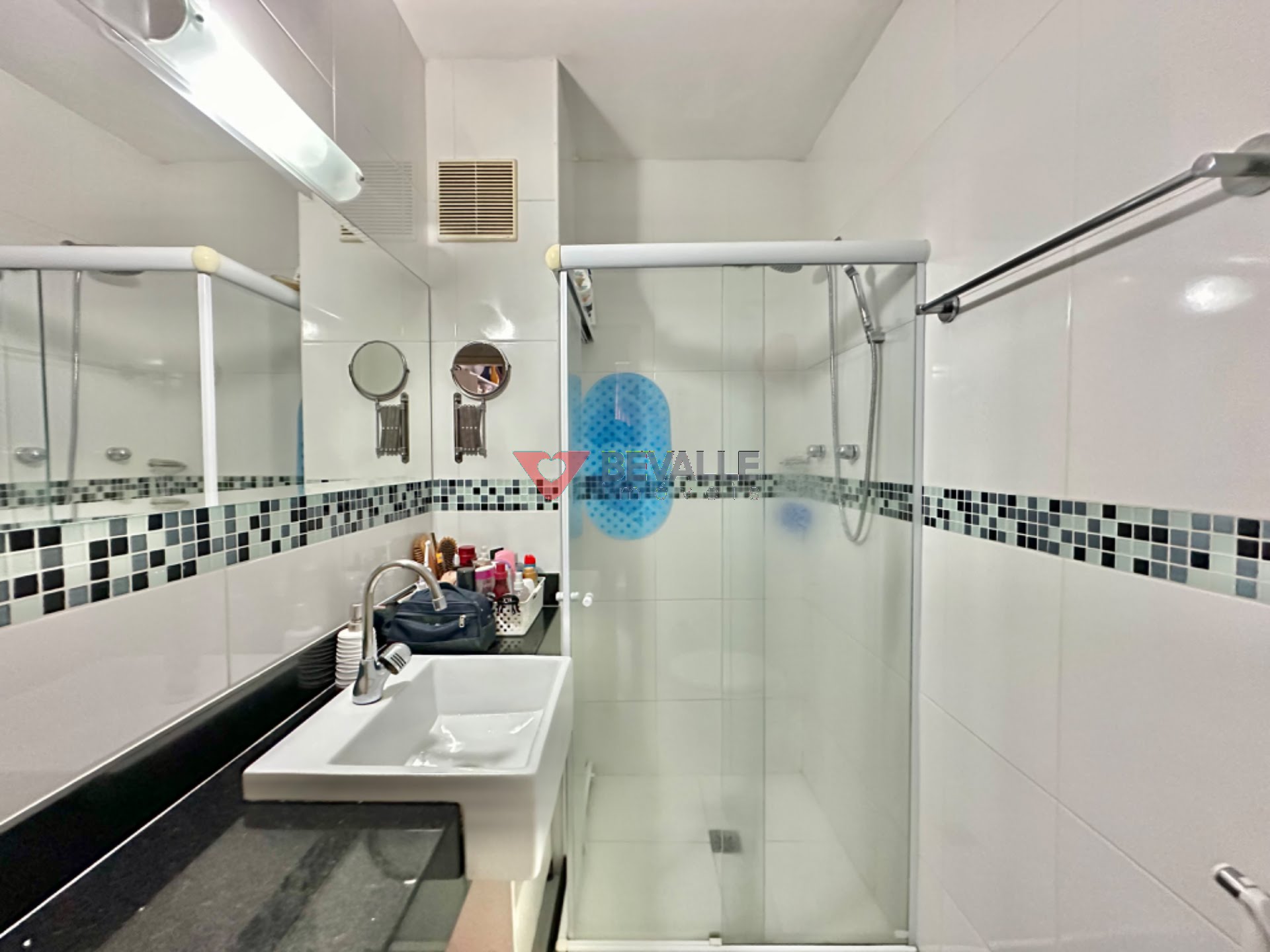 Apartamento à venda com 2 quartos, 2 banheiros, 1 vaga e 70m² no Copacabana, Rio de Janeiro (RJ) — foto 17 de 22