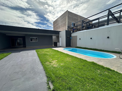 Casa 1 suíte 2 quartos