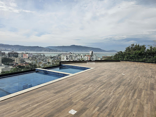 Apartamento de 3 Dormitórios | 1 Suíte | Coqueiros