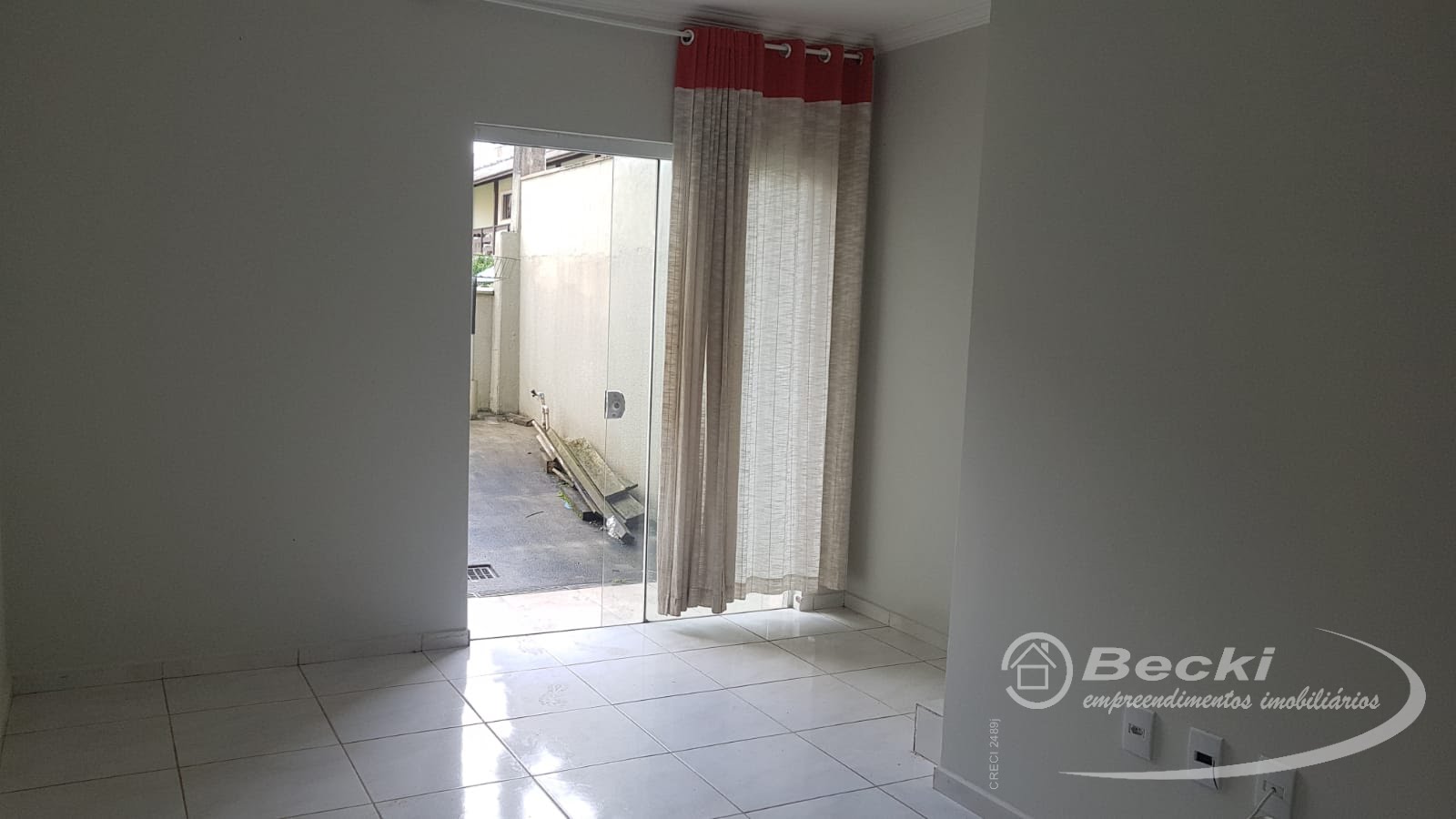 Casa à venda com 2 quartos, 1 banheiro, 1 vaga e 63m² no Jarivatuba, Joinville (SC) — foto 13 de 15