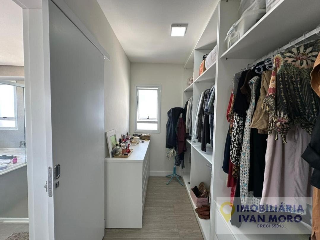 Casa à venda com 4 quartos, 4 suítes, 3 vagas e 567m² no João Paulo, Florianópolis (SC) — foto 19 de 29