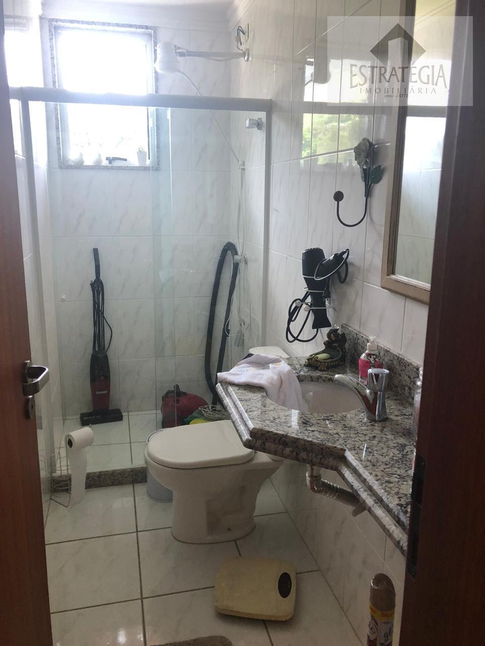 Cobertura à venda com 4 quartos, 2 suítes, 2 vagas e 240m² no Nogueira, Petrópolis (RJ) — foto 8 de 26