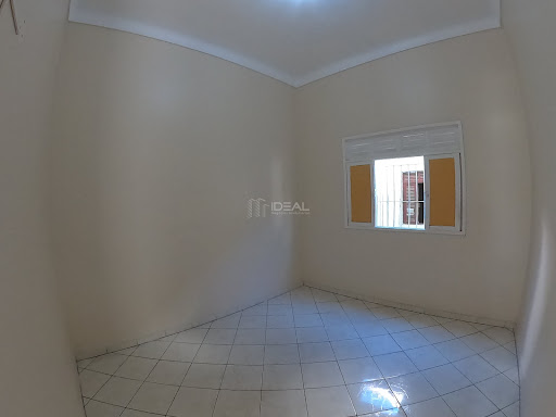 Casa com ponto comercial para venda no Parque Califórnia - Campos dos Goytacazes, RJ 