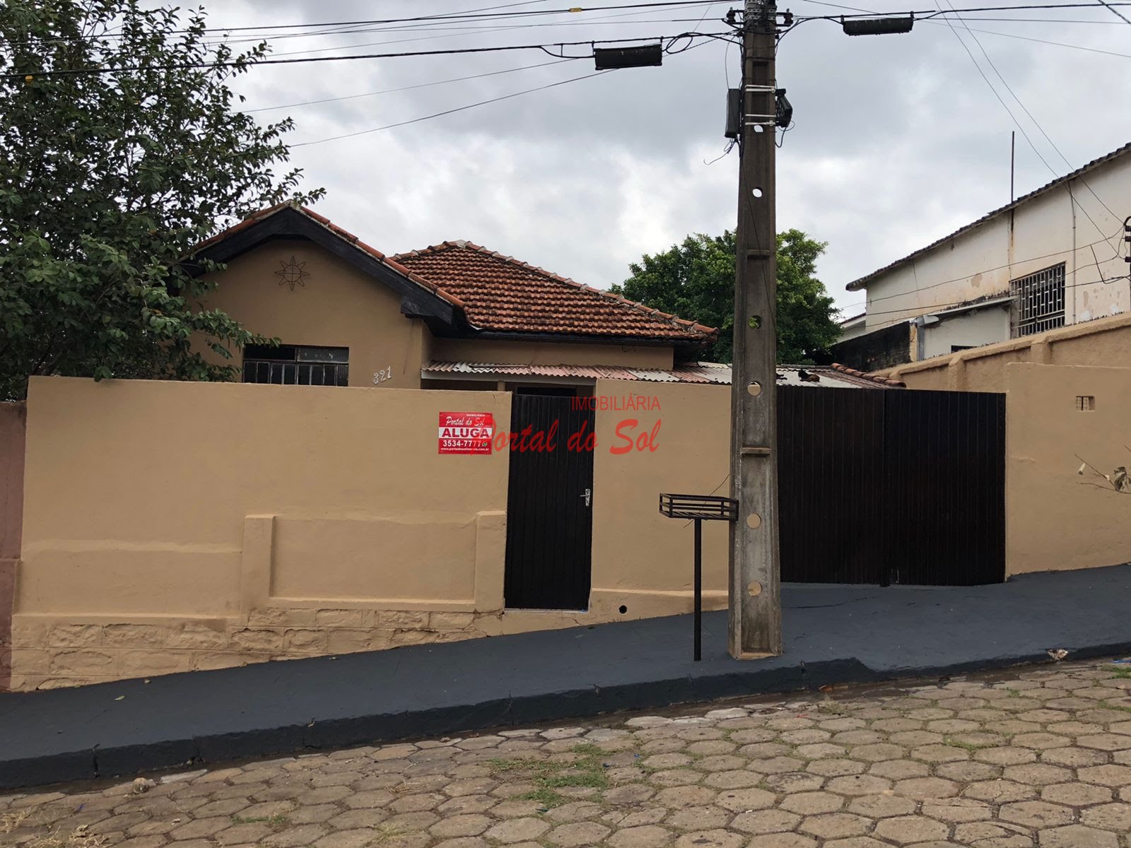 Casa à venda com 2 quartos, 1 banheiro, 2 vagas e 110m² no Centro, Santo Antônio da Platina (PR) — foto 2 de 12