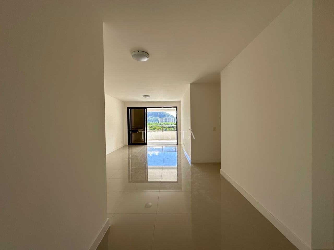 sala-trinitaimobiliaria-puraporartefacto