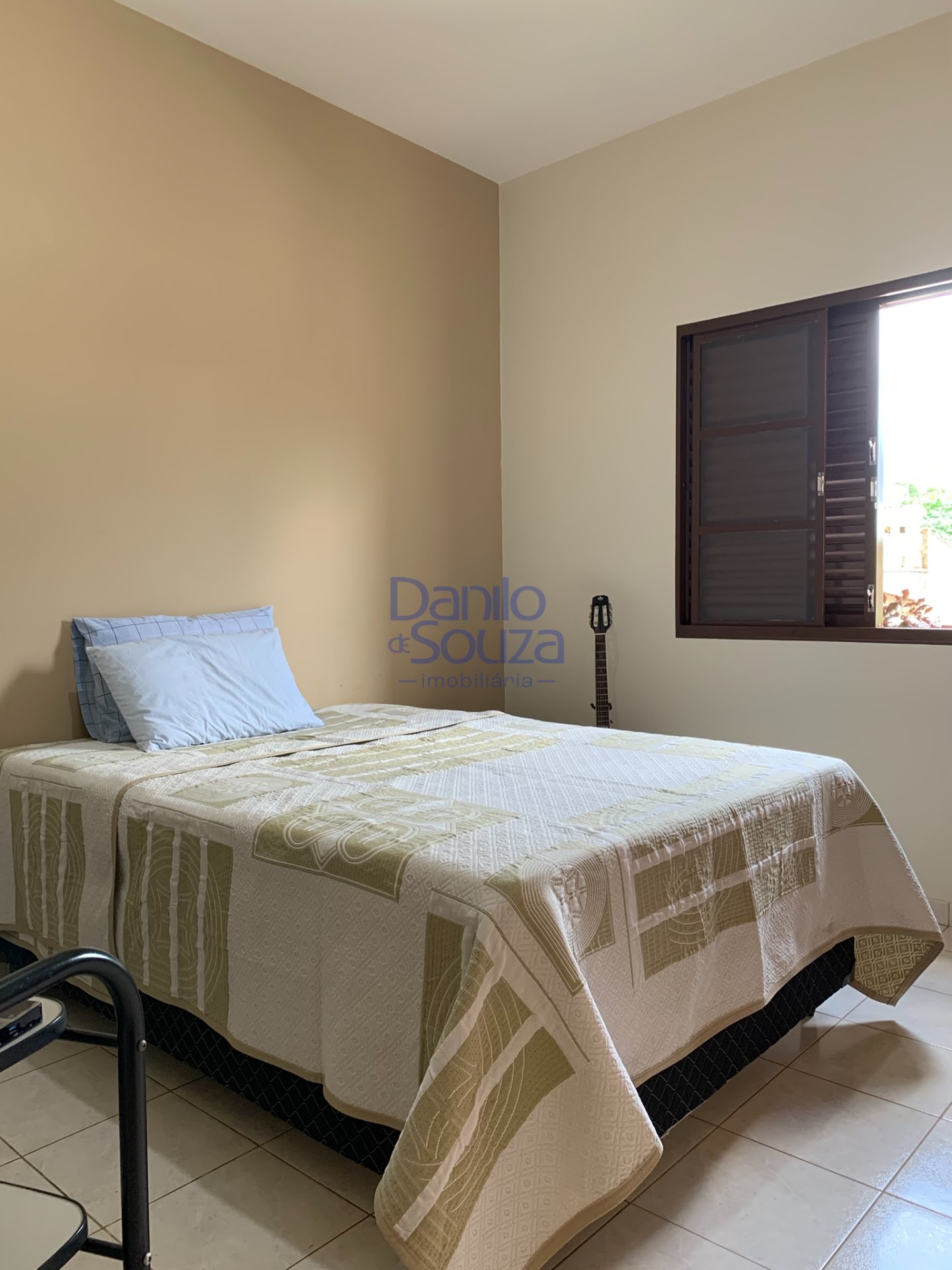 Casa à venda com 3 quartos, 1 suíte, 2 vagas e 360m² no Arasol, Araxá (MG) — foto 13 de 21