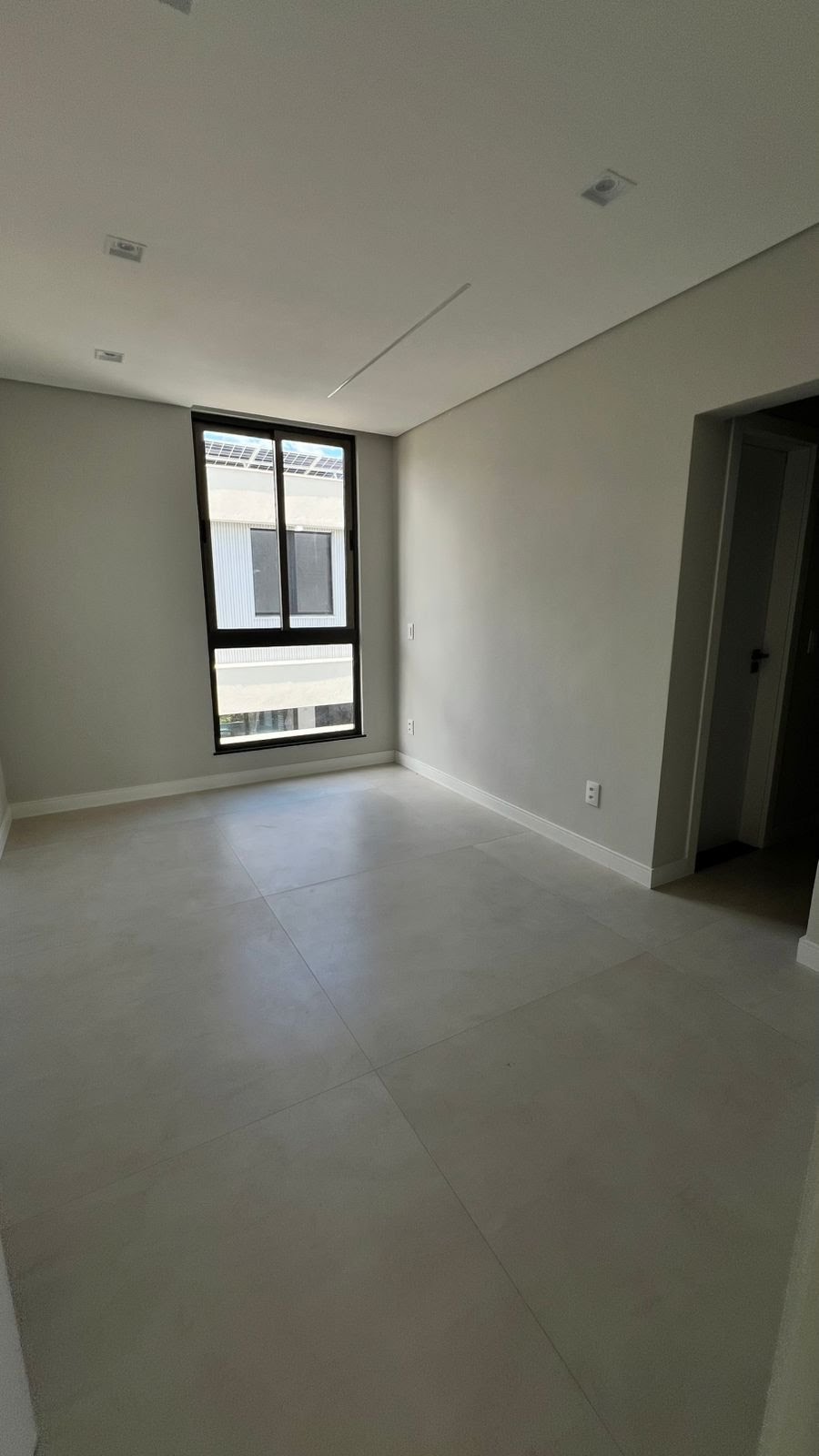 Casa à venda com 4 quartos, 3 suítes, 4 vagas e 268m² no Sim, Feira de Santana (BA) — foto 17 de 25