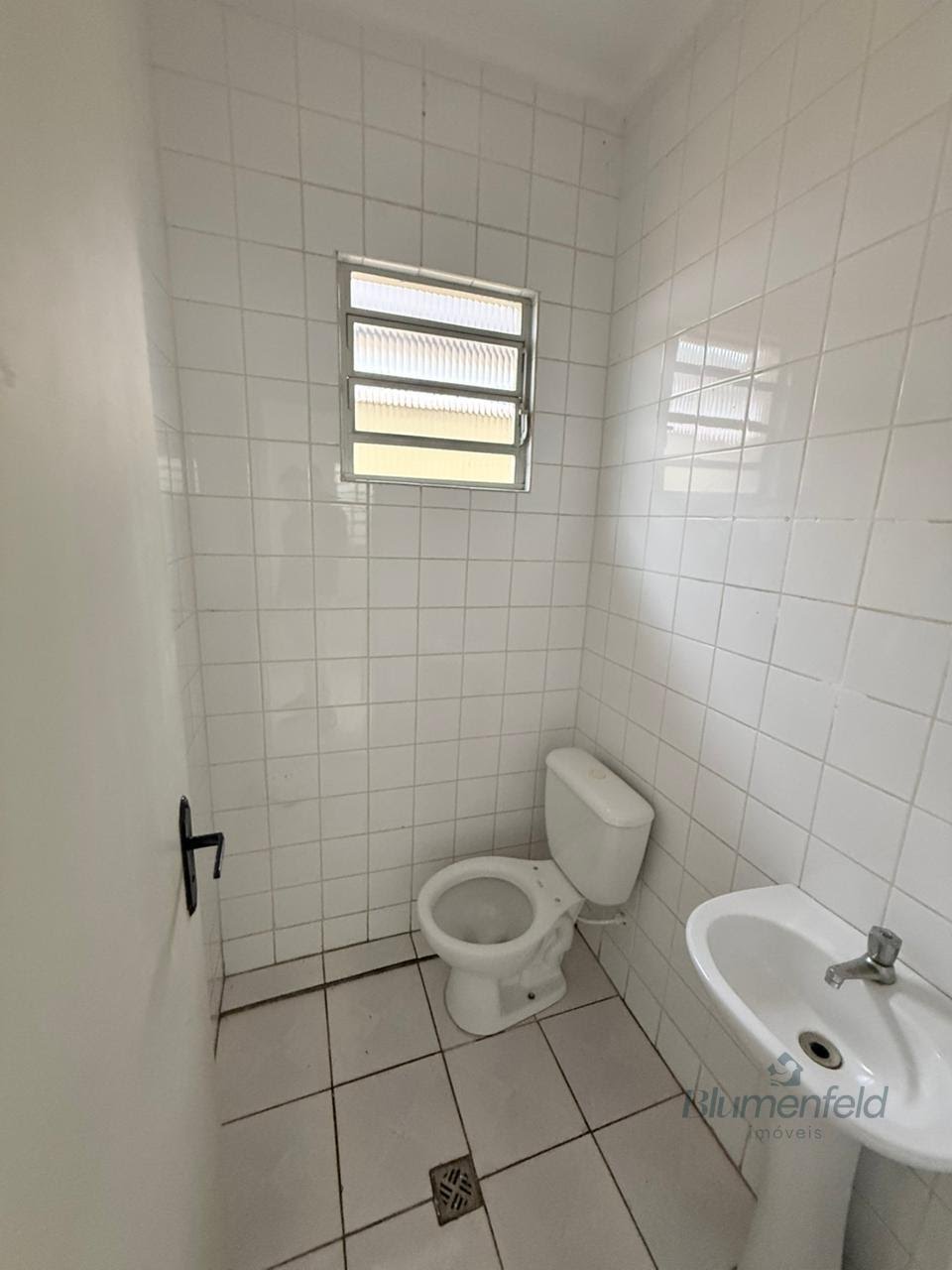 Casa para alugar com 4 quartos, 2 banheiros, 8 vagas e 150m² no Jardim Rincão, Arujá (SP) — foto 11 de 14
