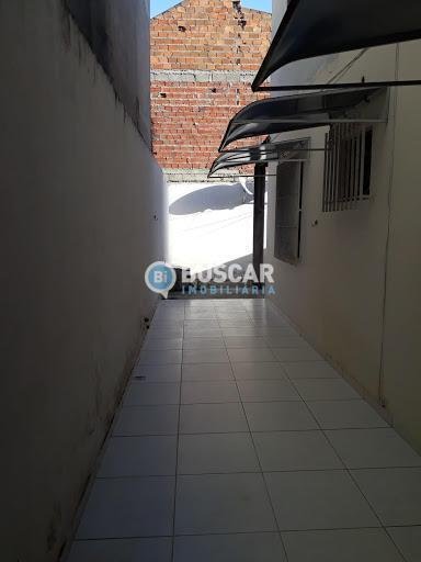 Casa à venda com 10 quartos, 3 suítes, 4 vagas e 360m² no Mangabeira, Feira de Santana (BA) — foto 12 de 17