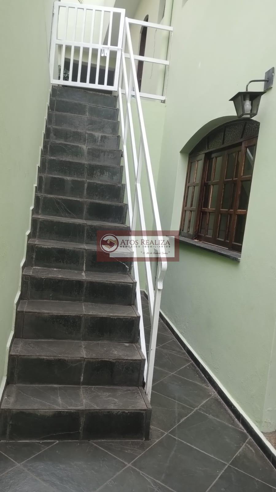 Casa à venda com 2 quartos, 3 banheiros, 2 vagas e 156m² no Jardim Cliper, São Paulo — foto principal