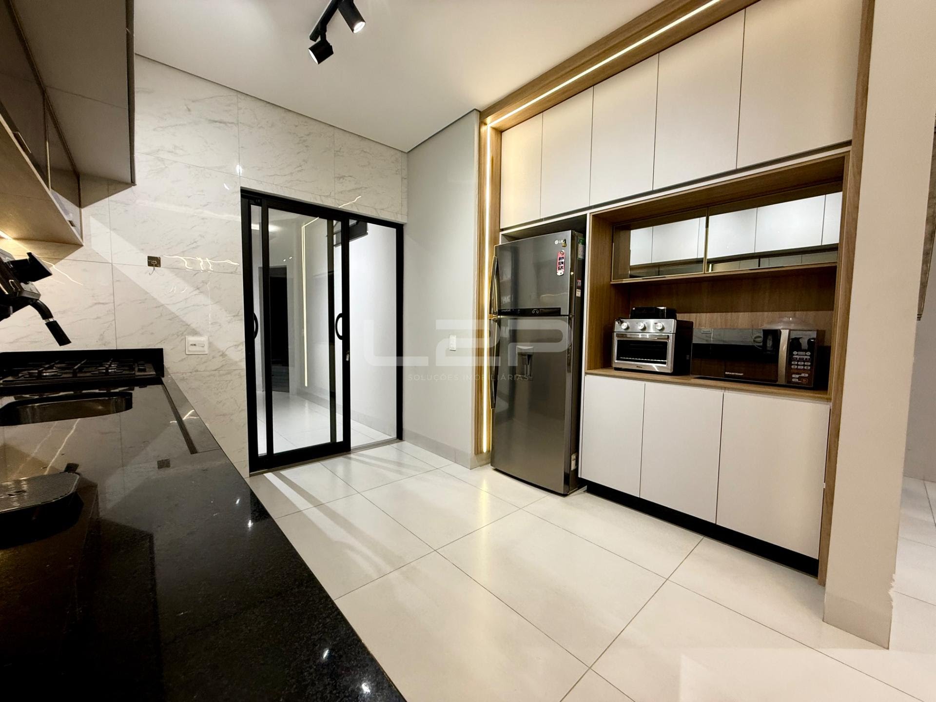 Casa à venda com 3 quartos, 1 suíte, 4 vagas e 170m² no Residencial Tosi, Itupeva (SP) — foto 10 de 30
