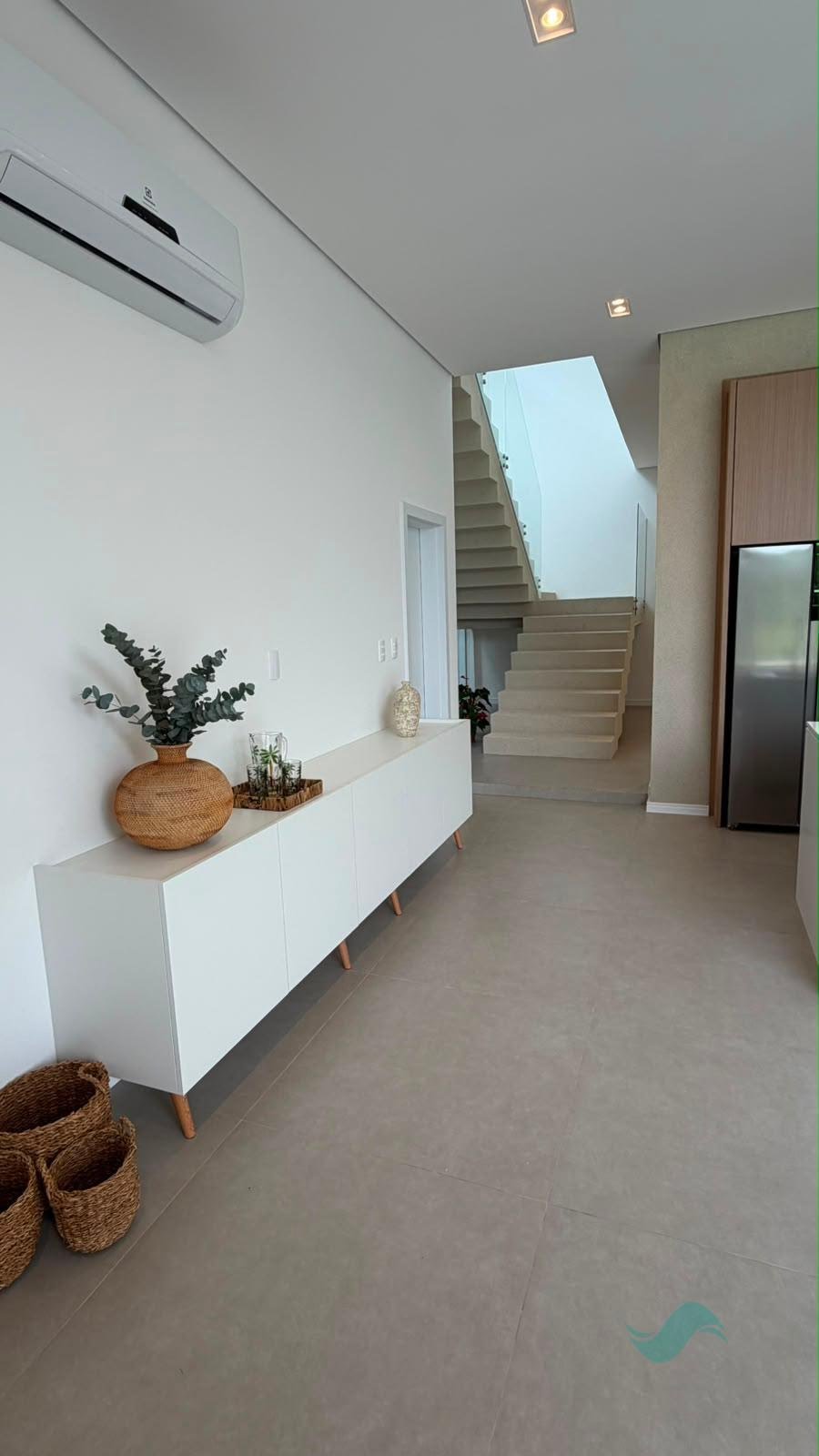 Casa à venda com 3 quartos, 3 suítes, 2 vagas e 278m² no Canto do Lamim, Florianópolis (SC) — foto 9 de 13