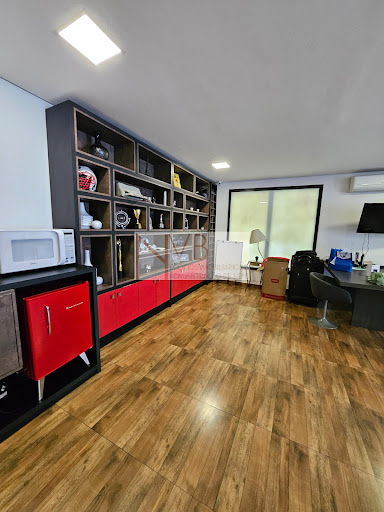 Sala para venda em Vianna Espaços Modulares - com mobília!