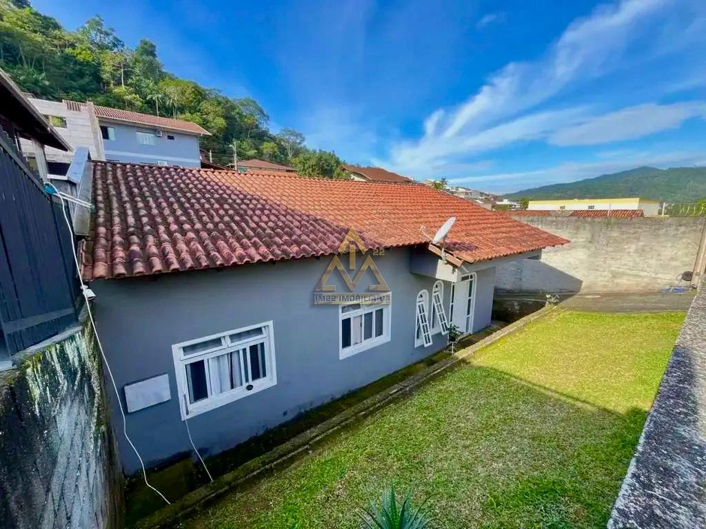 Casa à venda com 3 quartos, 1 suíte, 2 vagas e 143m² no Velha Central, Blumenau (SC) — foto 2 de 13