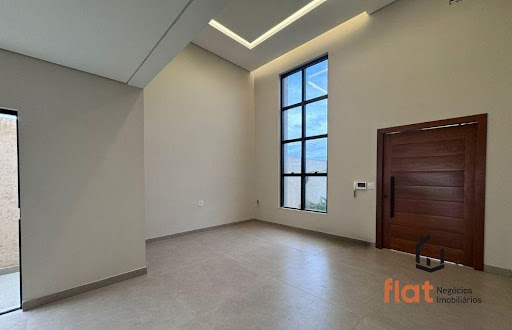 Casa de Alto Padrão à Venda no bairro Cores de Minas, 3 quartos, suíte, closet, 4 vagas