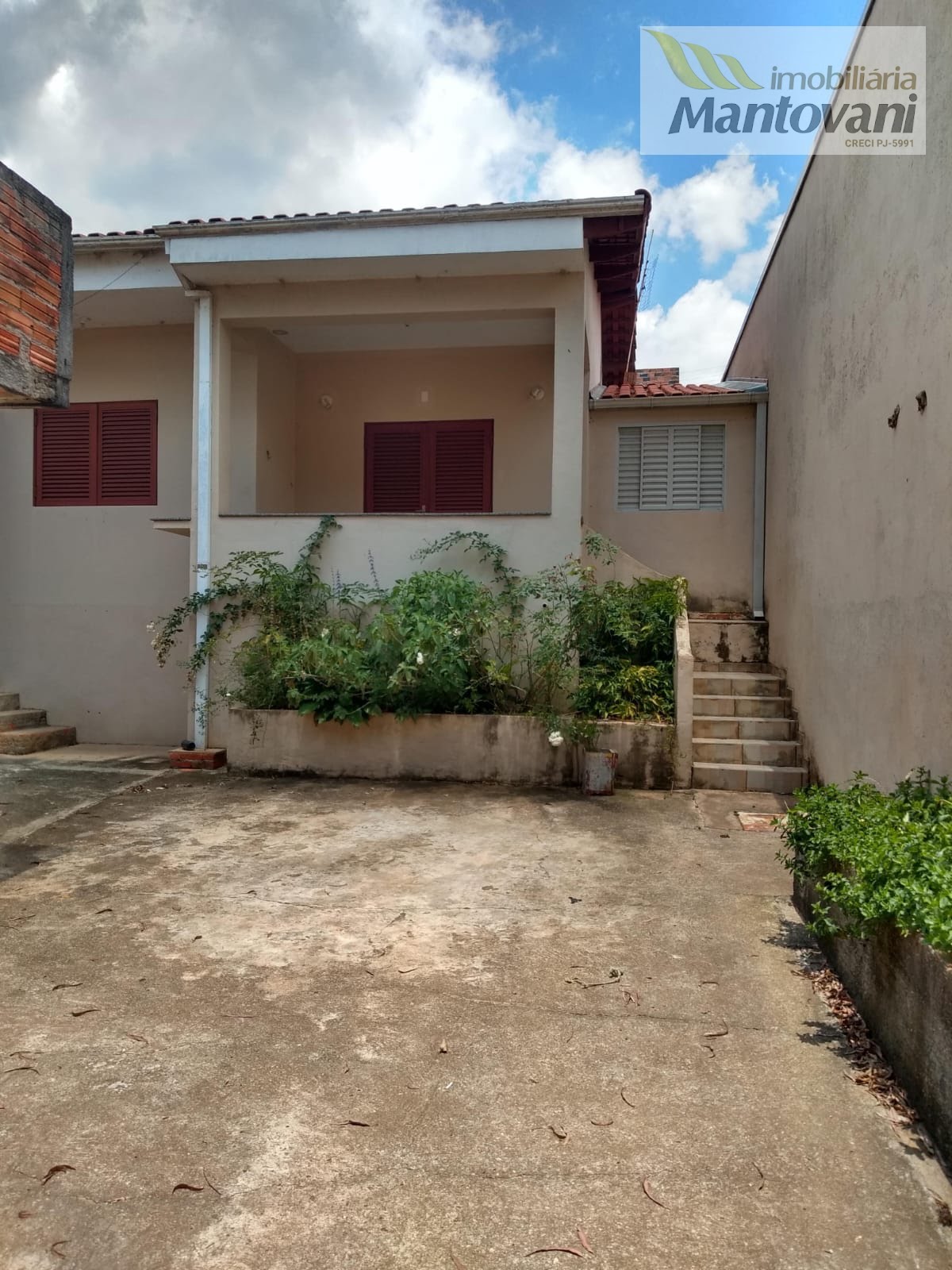 Casa à venda com 3 quartos e 3 vagas no Jardim São João, Tatuí — foto principal
